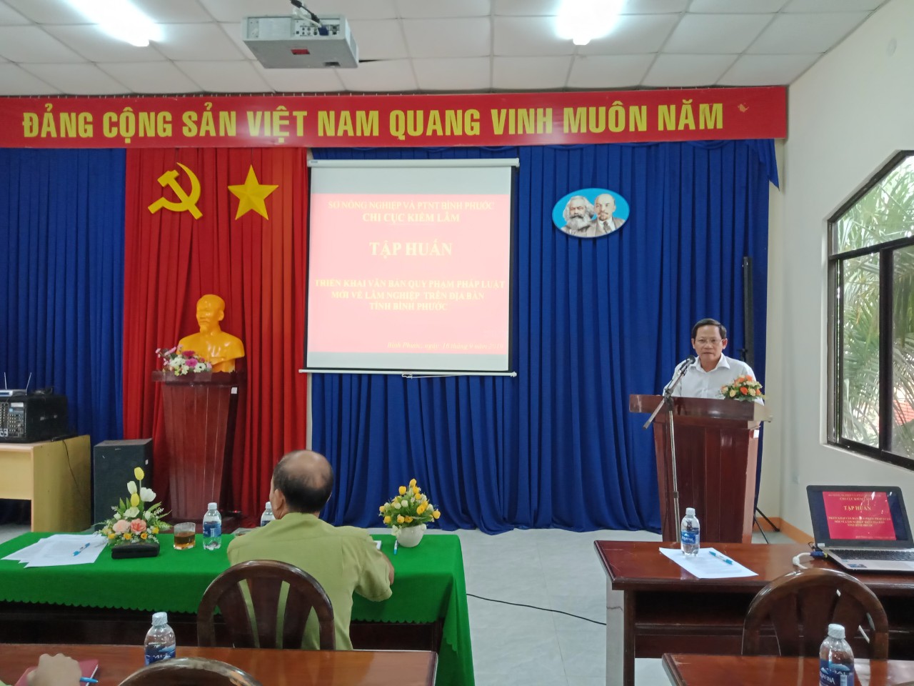 Giám đốc Sở Nông nghiệp và PTNT Trần Văn Lộc  phát biểu khai mạc Hội nghị